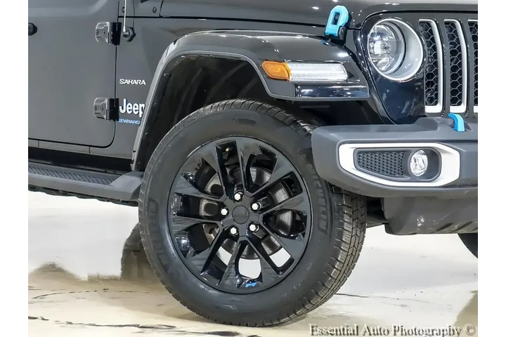 $27995 : Jeep Wrangler 2023 4x4 Sahar image 5