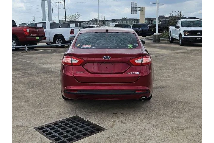 $10200 : Ford Fusion Hybrid 2016 SE 4 image 4