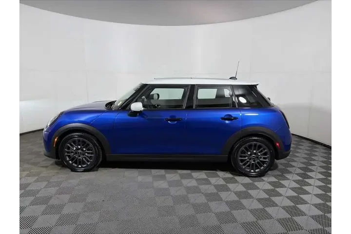 $29993 : MINI Hardtop 4 Door 2025 Coo image 4