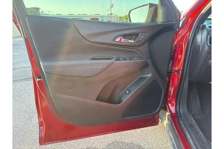 $26700 : Chevrolet Equinox 2022 4x4 R image 9