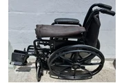 $1550 : SILLA COLOR NEGRA, CON USO, PE thumbnail