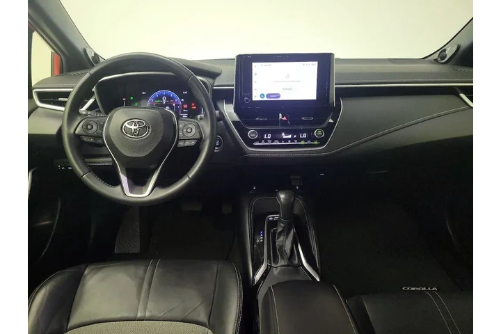 $23998 : Toyota Corolla Hatchback 202 image 9