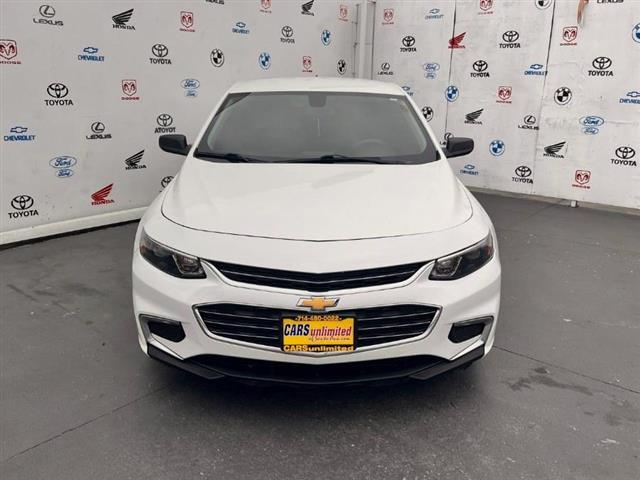 $15995 : Used 2018 Malibu 4dr Sdn LS w image 8