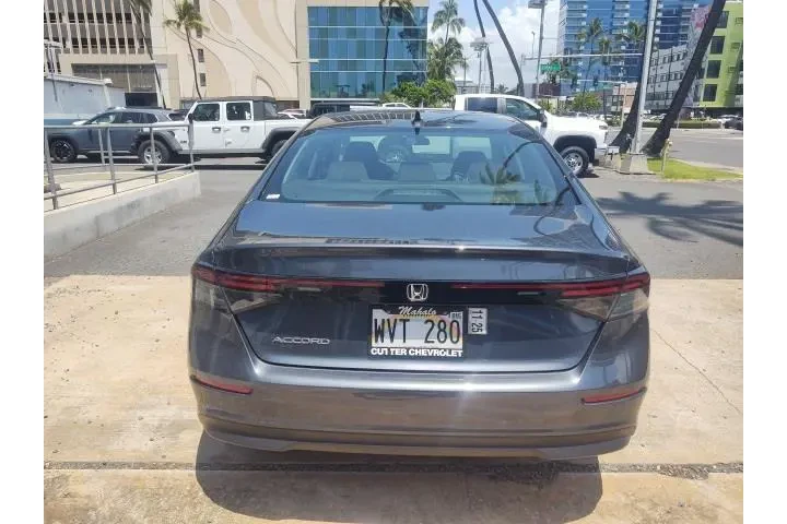 $24895 : Honda Accord 2024 LX 4dr Sed image 3