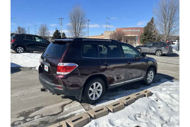 $9990 : 2012 Highlander SE image 6