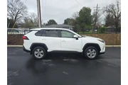 $26995 : Toyota RAV4 2022 XLE 4dr SUV thumbnail
