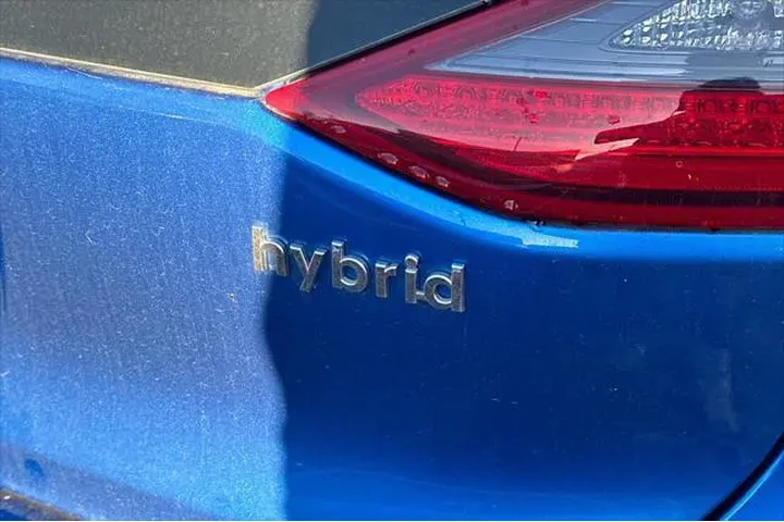 $14990 : Hyundai IONIQ Hybrid 2017 Li image 7