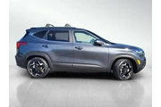 $24449 : Kia Seltos 2024 EX 4dr SUV thumbnail