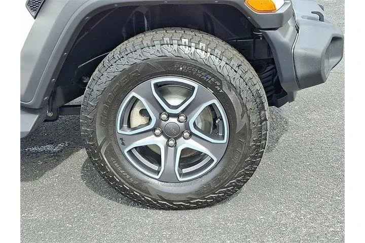 $22494 : Jeep Wrangler Unlimited 2020 image 8