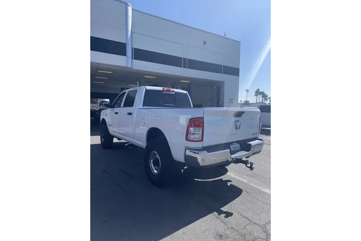 $39900 : Ram 2500 2019 4x4 Tradesman image 3