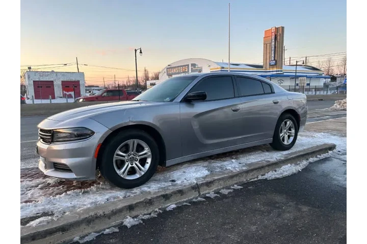 $6495 : 2015 Charger SE image 8