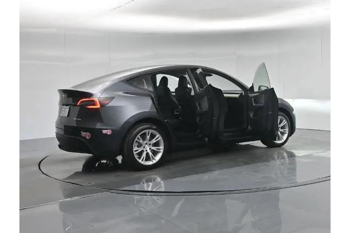 $37400 : Tesla Model Y 2024 AWD Long image 4