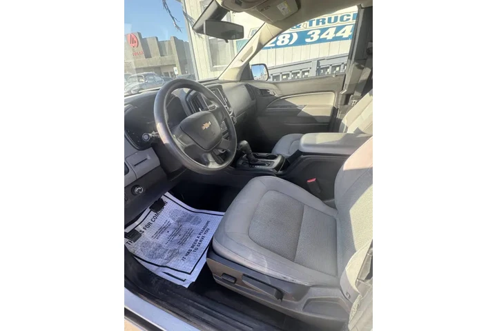 $12995 : 2017 Colorado Work Truck image 5