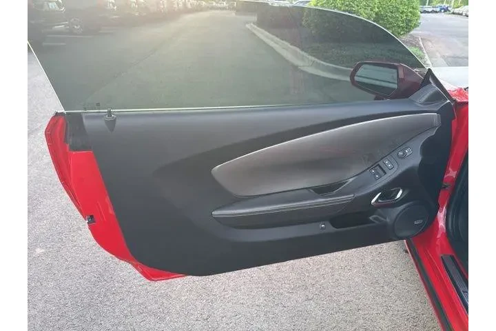 $25000 : Chevrolet Camaro 2013 SS 2dr image 8