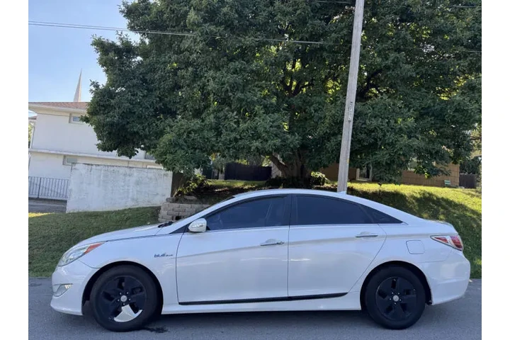$4999 : 2012 Sonata Hybrid image 4