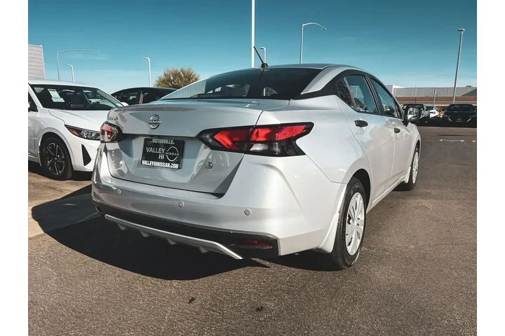 $20997 : Nissan Versa 2025 S 4dr Seda image 5