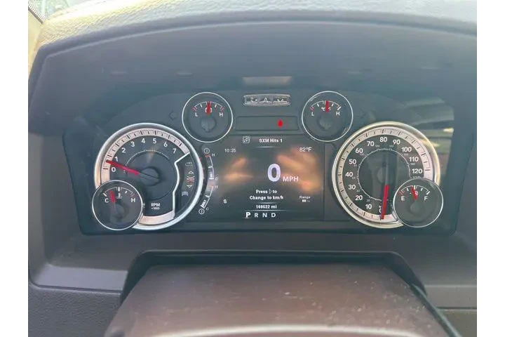 $18997 : Ram 2500 2013 4x4 Laramie 4d image 10