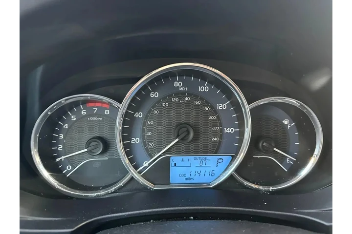 $10000 : 2014 TOYOTA COROLLA2014 TOYOT image 4