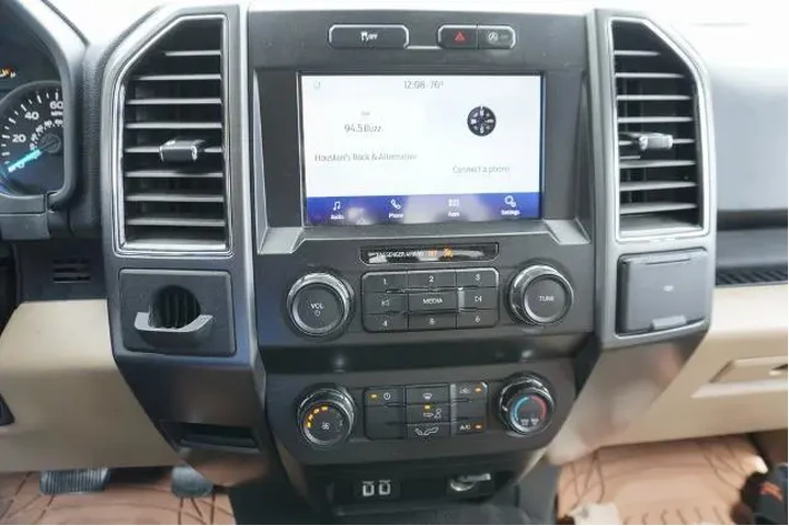 $24788 : Ford F-150 2020 4x2 XL 4dr S image 8