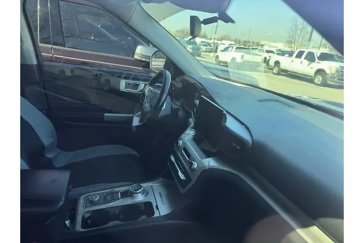 $31000 : Ford Explorer 2023 AWD XLT 4 image 4