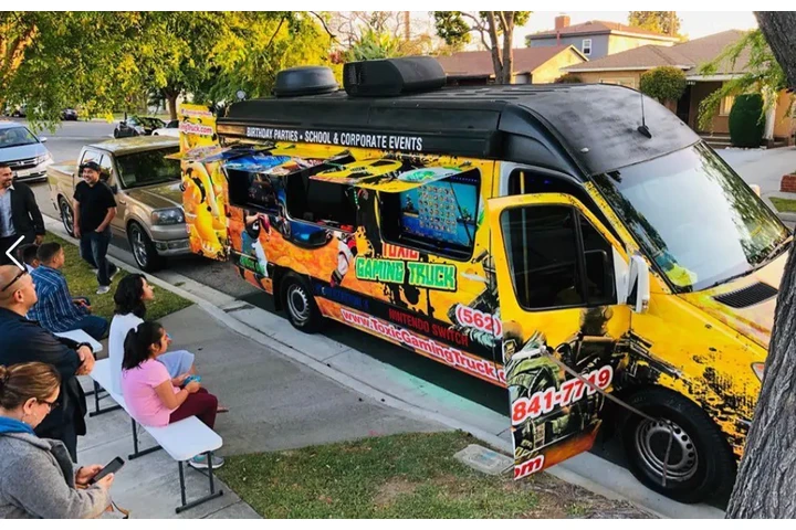 TOXIC GAMING TRUCK image 2
