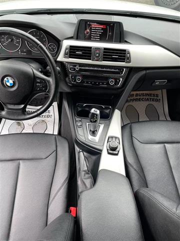 $16900 : 2017 BMW 3 SERIES2017 BMW 3 S image 10