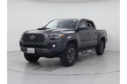 $36998 : Toyota Tacoma 2022 4x4 TRD S thumbnail