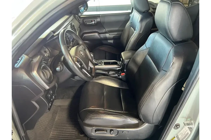 $40000 : Toyota Tacoma 2023 4x4 TRD P image 4