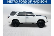 Toyota 4Runner 2020 4x4 SR5 en Madison