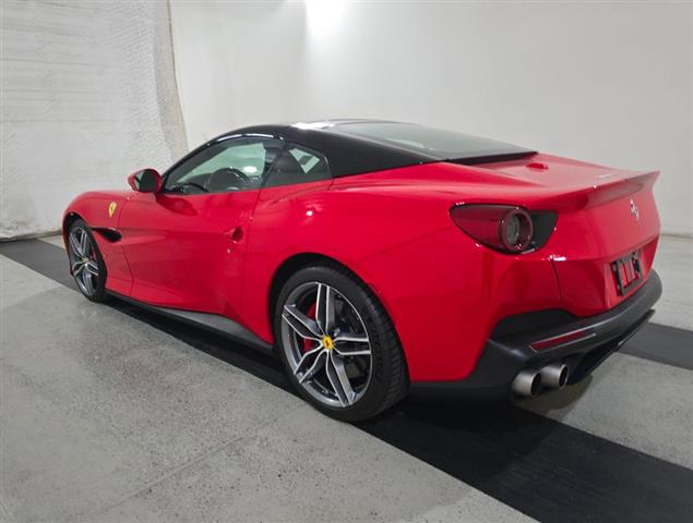 $215900 : Ferrari Portofino 2019 image 9