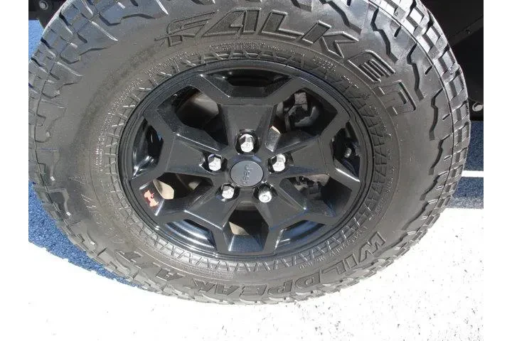 $26995 : Jeep Gladiator 2020 4x4 Spor image 9