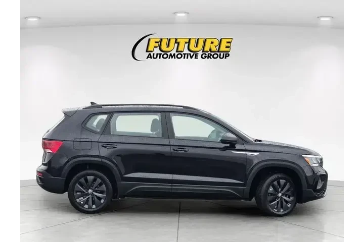 $18650 : Volkswagen Taos 2024 S 4dr S image 3