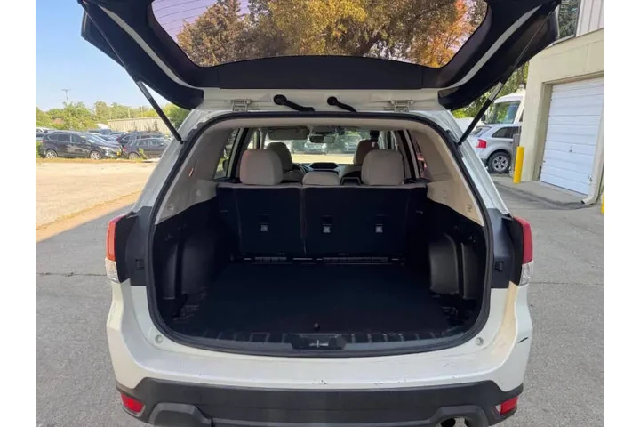 $12900 : 2019 Forester image 7