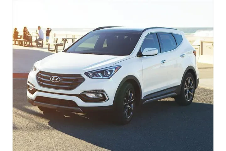 $11718 : Hyundai SANTA FE Sport 2017 image 1