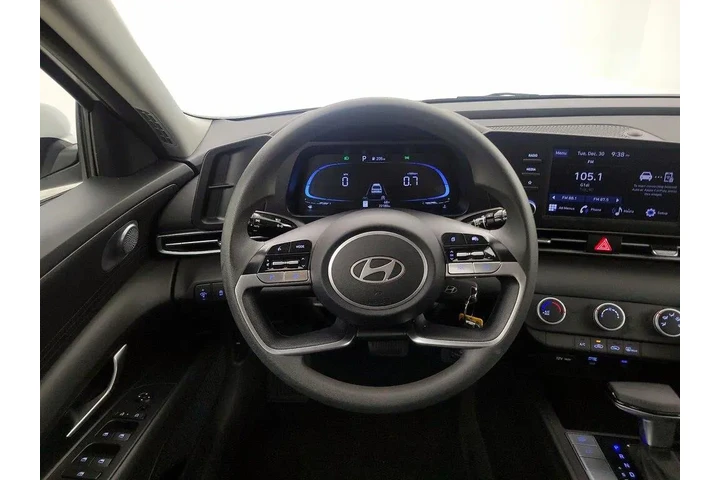 $19998 : Hyundai ELANTRA 2024 SE 4dr image 10