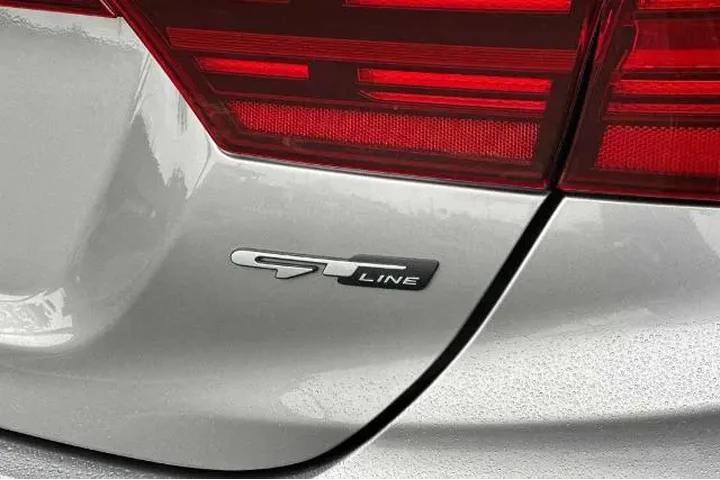 $16449 : Kia Forte 2023 GT-Line 4dr S image 9