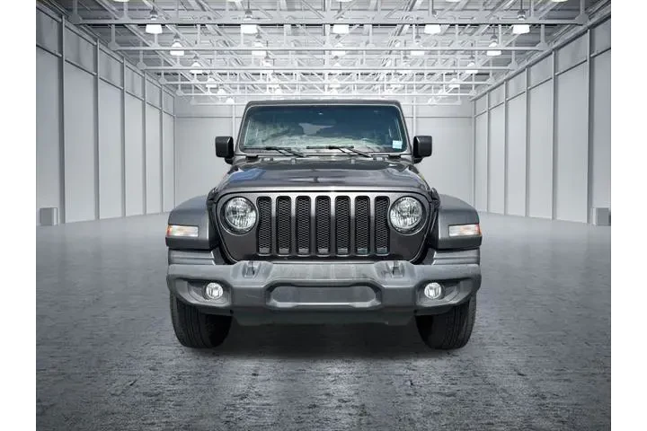 $25850 : Jeep Wrangler Unlimited 2021 image 2