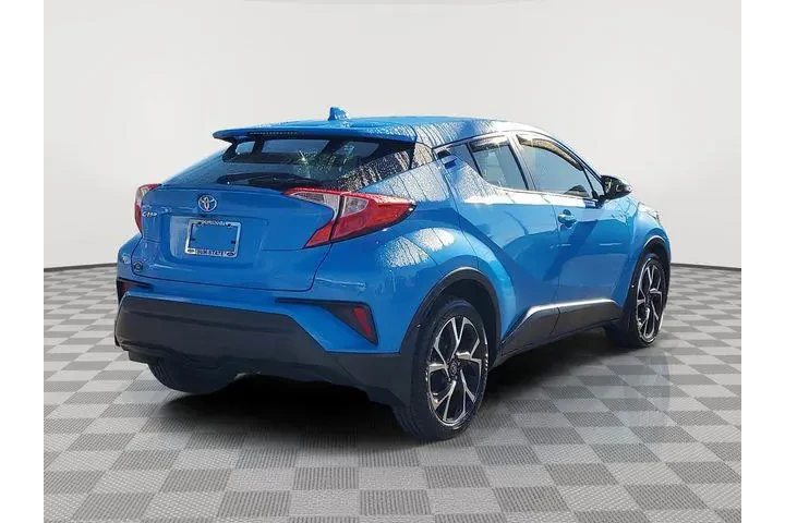 $17596 : Toyota C-HR 2019 LE 4dr Cros image 4