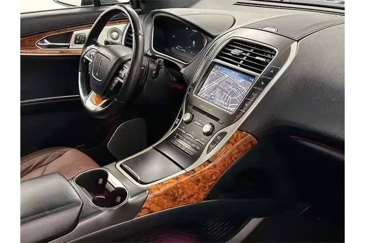 $17899 : Lincoln Nautilus 2019 AWD Re image 10