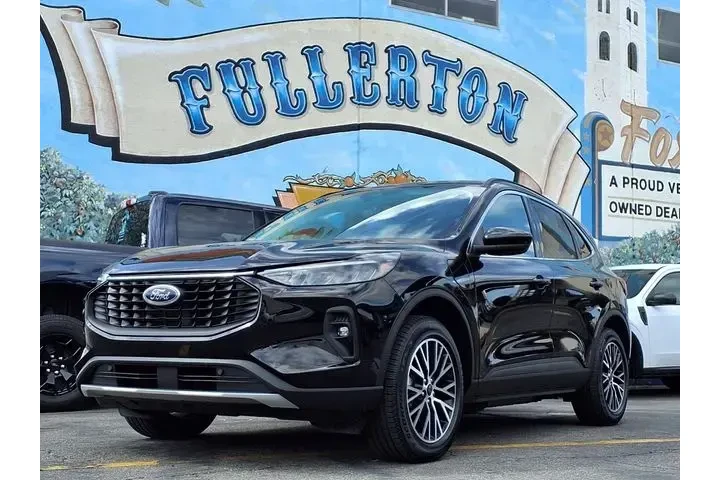 $26999 : Ford Escape Plug-In Hybrid 2 image 1