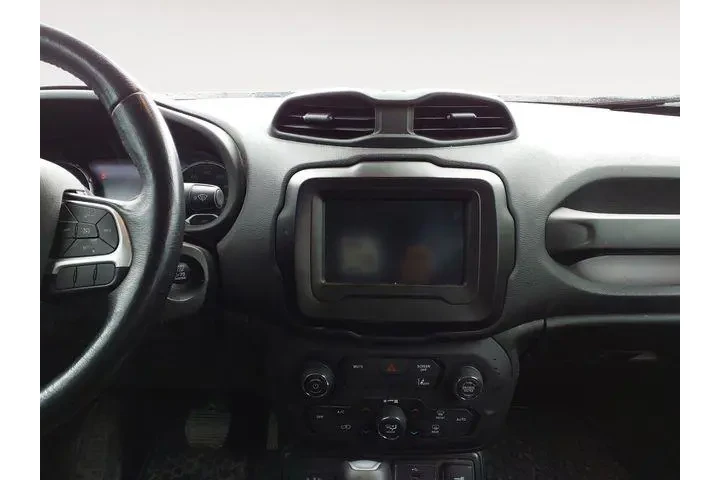 $17288 : Jeep Renegade 2021 4x4 Latit image 10