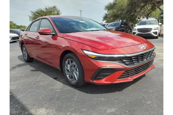 $26739 : Hyundai ELANTRA Hybrid 2025 image 2