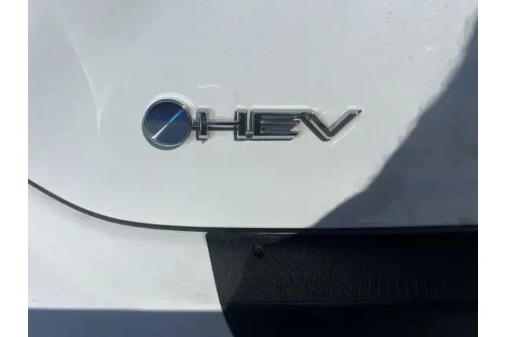 $29988 : Toyota Camry 2025 SE 4dr Sed image 10