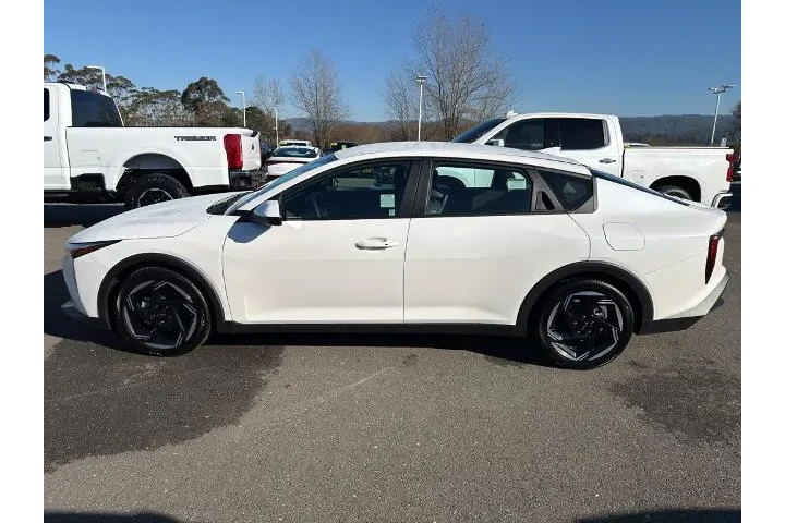 $23995 : Kia K4 2025 EX 4dr Sedan image 2