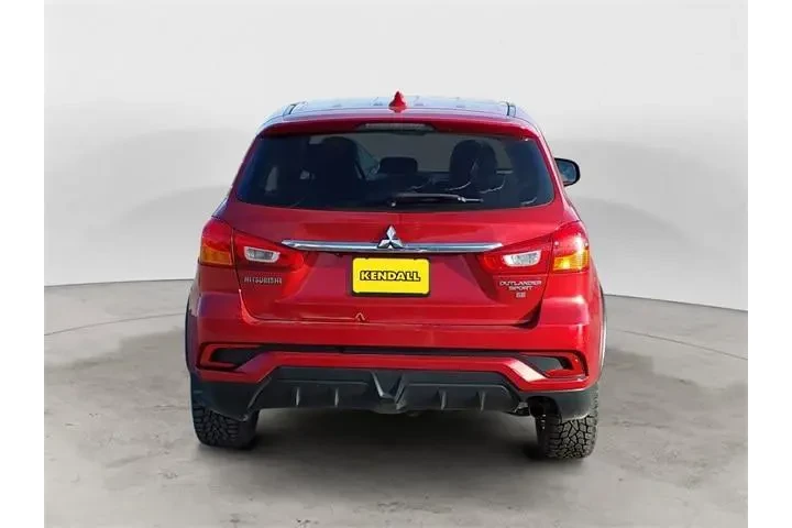 $13961 : Mitsubishi Outlander Sport 2 image 4