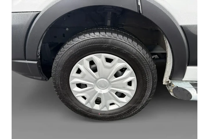 $32394 : Ford Transit 2024 250 3dr LW image 9