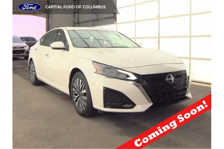 $20499 : Nissan Altima 2023 2.5 SV 4d image 1