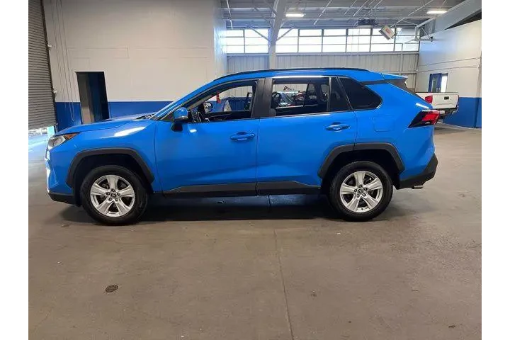 $22536 : Toyota RAV4 2019 AWD XLE 4dr image 6