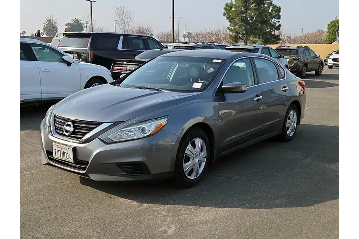 $11998 : Nissan Altima 2017 2.5 S 4dr image 3