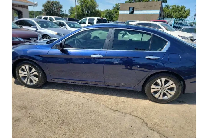 $12500 : 2015 Accord LX image 9
